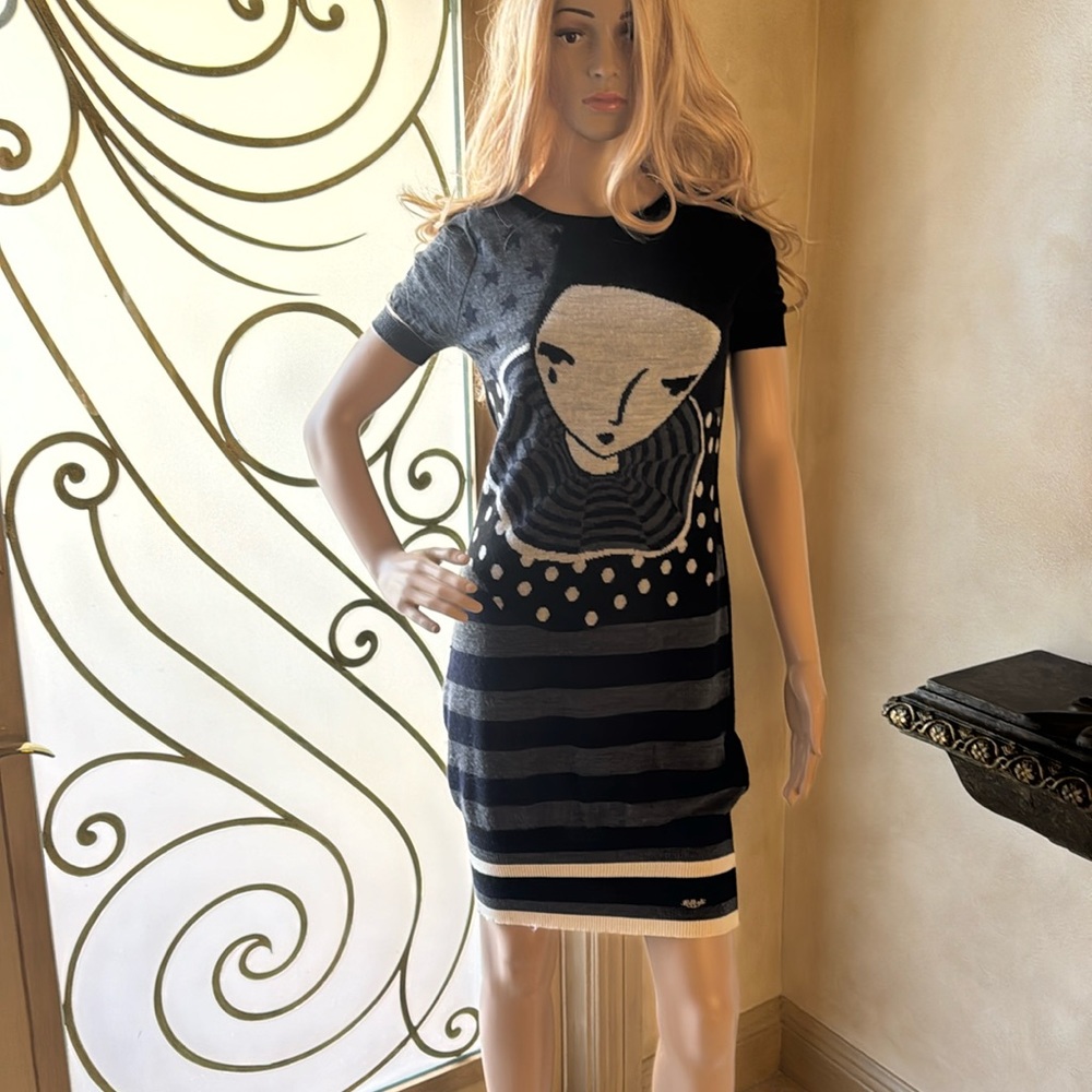 50%wool,50% acrylic, made in Italy